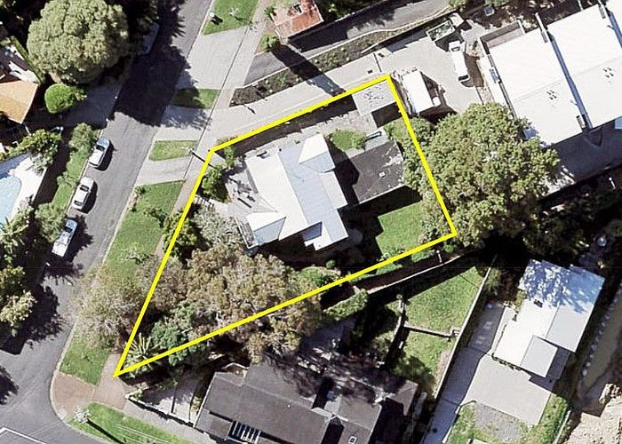  at 34 Auckland Road, St Heliers, Auckland