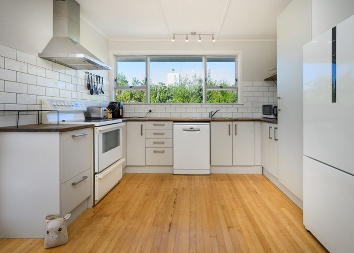 at 7 Tararua Terrace, Cloverlea, Palmerston North, Manawatu / Whanganui