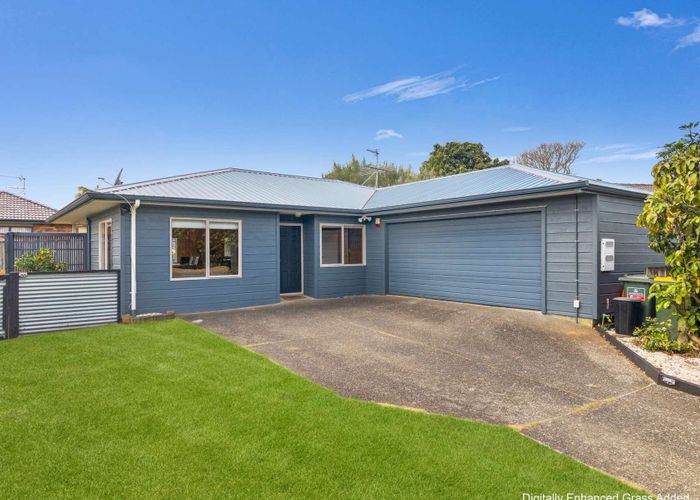  at 7 Four Oaks Place, Pukekohe, Franklin, Auckland