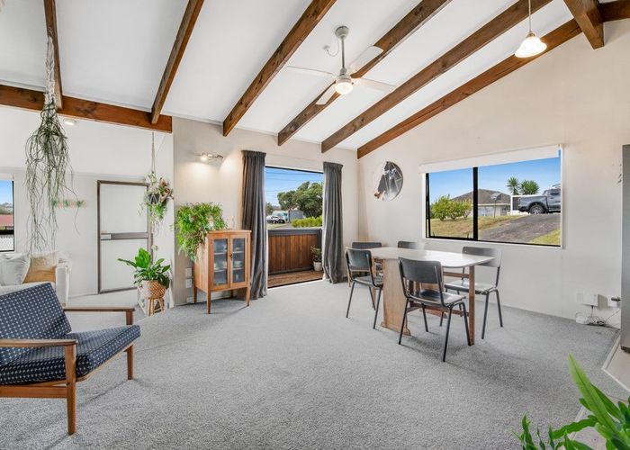  at 22 Moffat Road, Red Beach, Red Beach