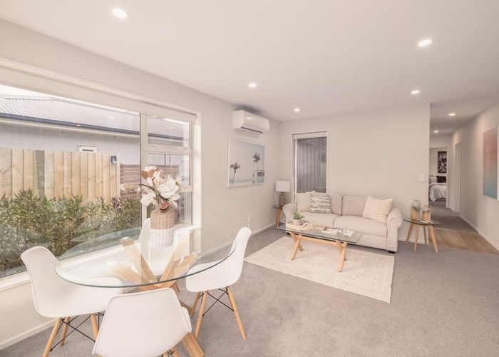  at 2/45 Beachville Road, Redcliffs, Christchurch