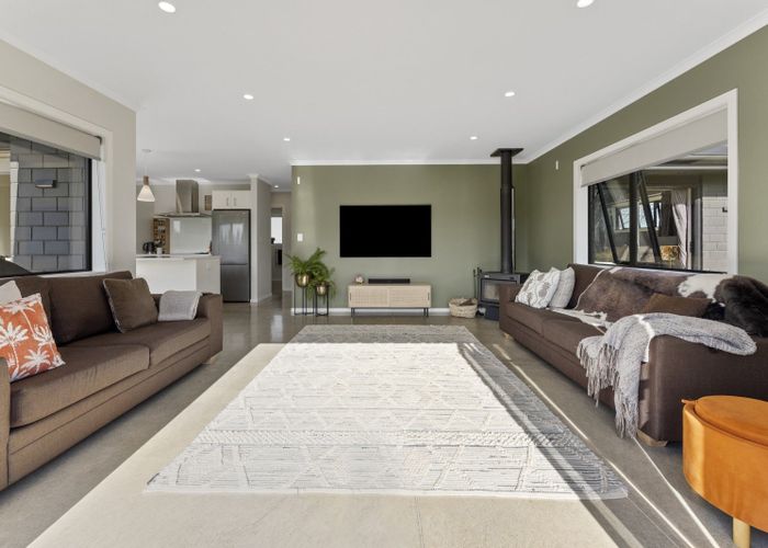  at 18 Grefor Lane, Waitarere, Levin