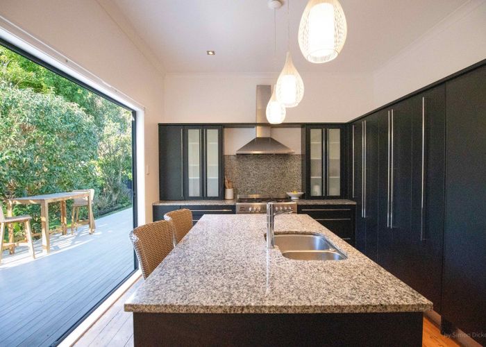  at 10 Thames Street, Claudelands, Hamilton, Waikato