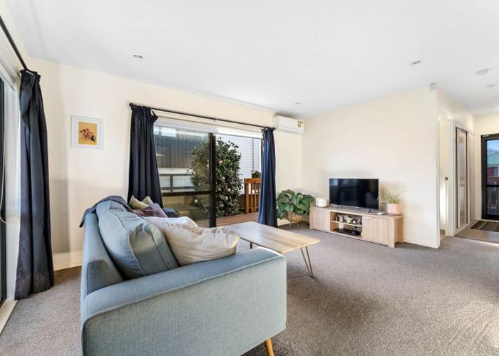  at 164 Barrack Road, Mt Wellington, Auckland