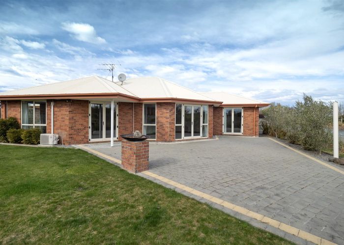  at 6 Halston Close, Huntingdon, Ashburton
