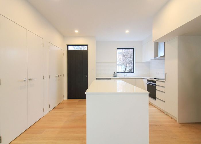  at 6B/6 Ferry Road, Days Bay, Lower Hutt, Wellington