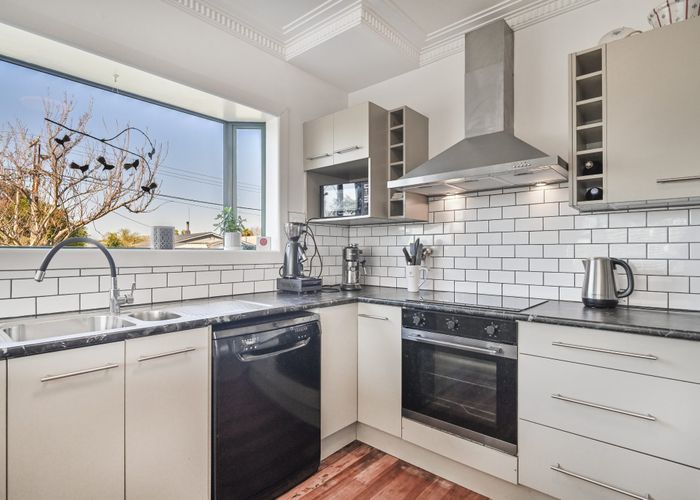  at 1/918 Nelson Street North, Mahora, Hastings