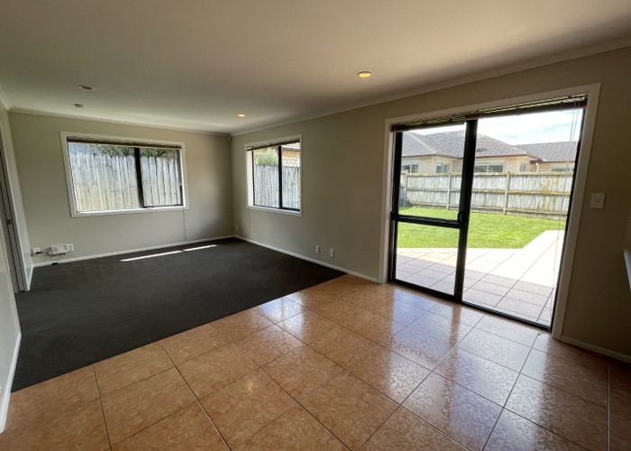  at 4 Moravale Lane, Flat Bush, Manukau City, Auckland