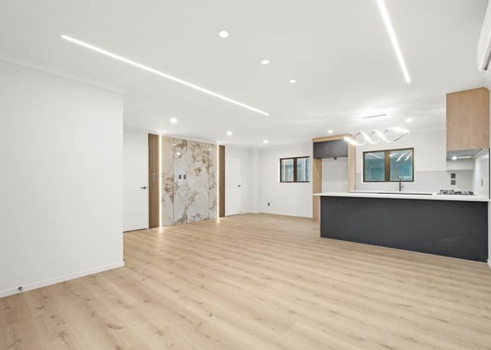  at Lot 2/38 Rosebank Road, Papatoetoe, Manukau City, Auckland