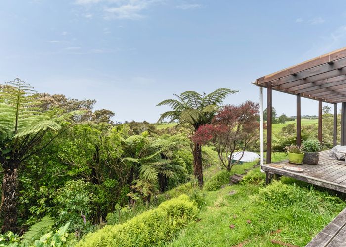  at 1389 Carrington Road, Hurworth, New Plymouth