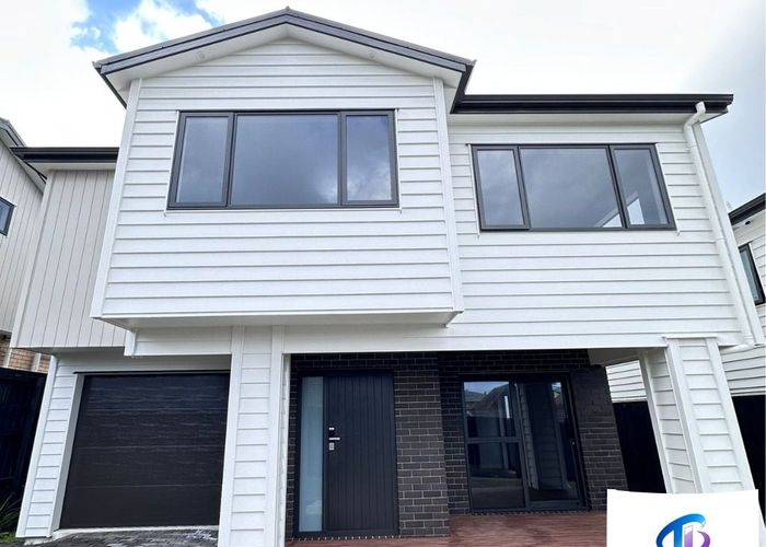  at 142 Great South Road, Manurewa, Manukau City, Auckland