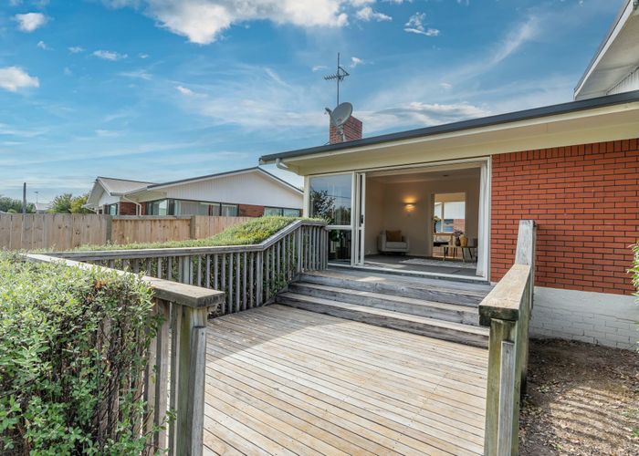  at 14 Lamont Street, Chartwell, Hamilton