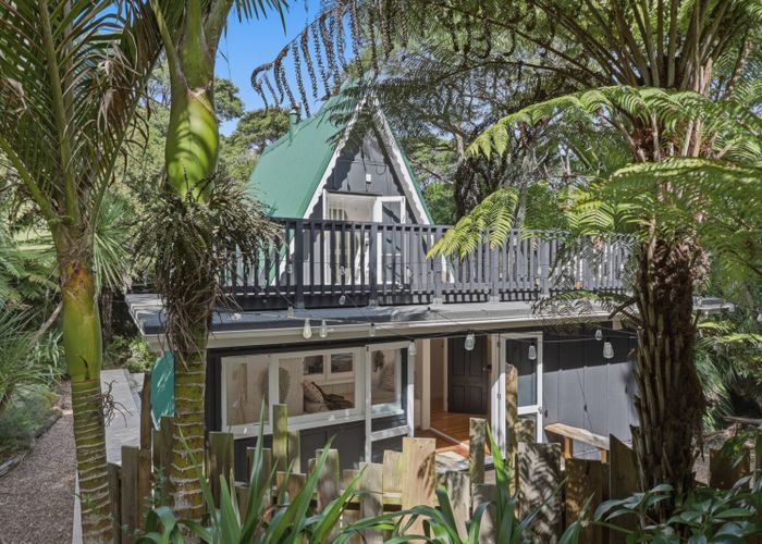  at 19 Crescent Road West, Ostend, Waiheke Island, Auckland