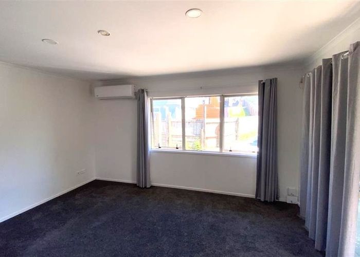  at 11A Hollinbrigg Place, Manurewa, Manukau City, Auckland