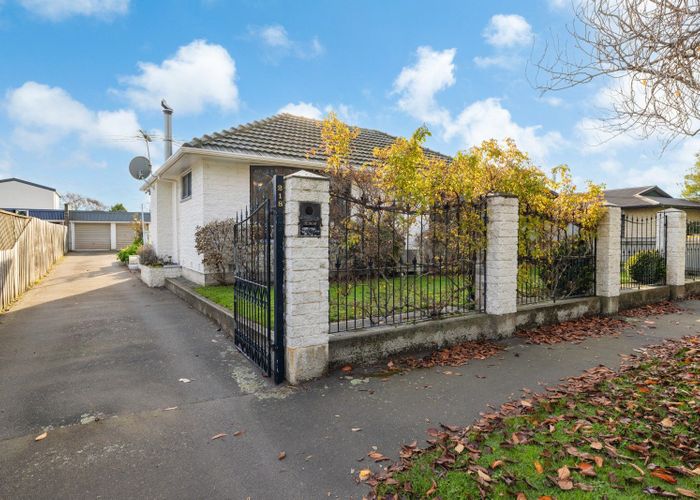  at 218 Beach Road, North New Brighton, Christchurch City, Canterbury