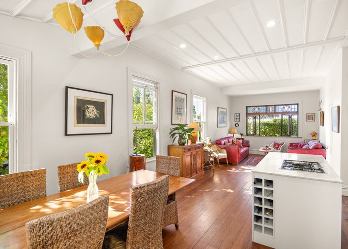  at 104 Bassett Road, Remuera, Auckland City, Auckland