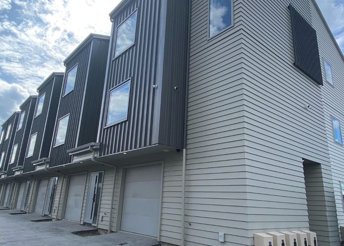  at 2/44 May Street, Hillcrest, Hamilton, Waikato