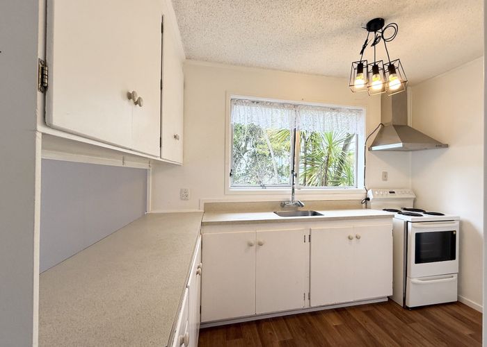  at 12B Velma Road, Hillcrest, North Shore City, Auckland