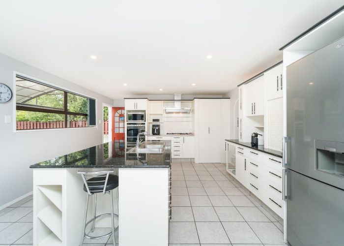  at 16 Akaroa Avenue, Awapuni, Palmerston North, Manawatu / Whanganui