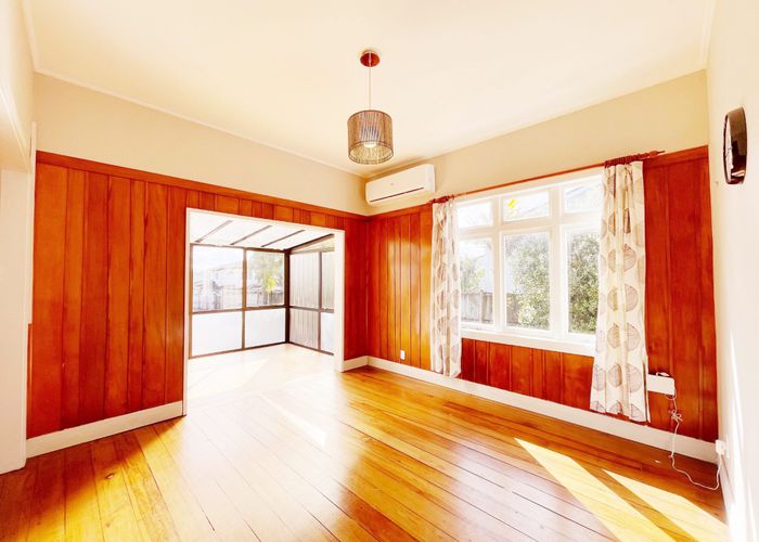  at 97 Taylor Street, Blockhouse Bay, Auckland