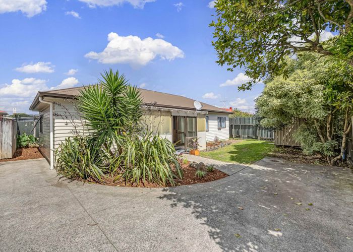  at 17 Dawson Road, Otara, Auckland
