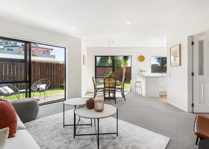  at 2/456 Point Chevalier Road, Point Chevalier, Auckland