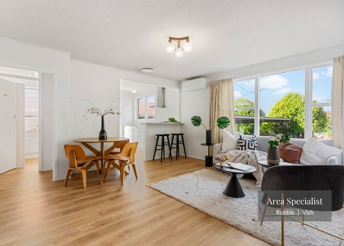  at 1/133 Titirangi Road, New Lynn, Waitakere City, Auckland