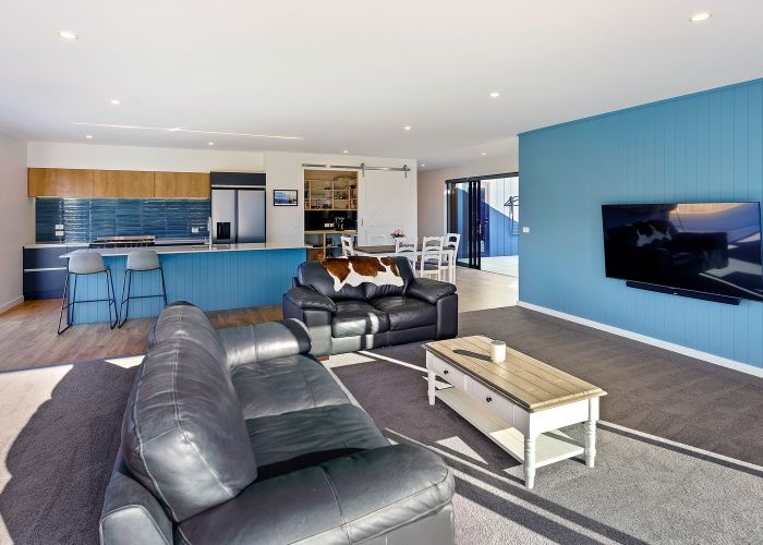  at 1 Arapipi Way, Peka Peka, Waikanae