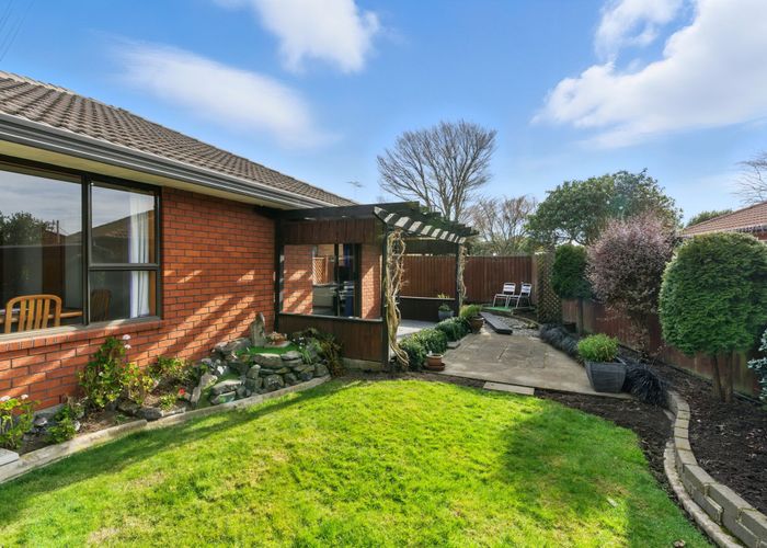  at 12A Algie Place, Avonhead, Christchurch City, Canterbury