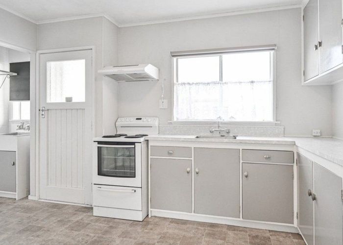  at 619 Park Road North, Parkvale, Hastings