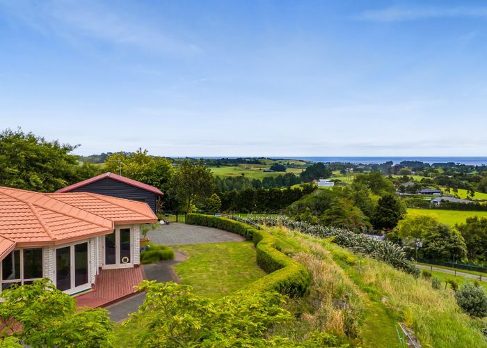  at 171 Sealy Road, Omata, New Plymouth