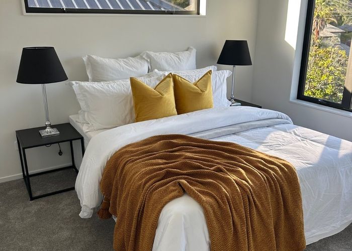  at 1A Adelie Place, Murrays Bay, North Shore City, Auckland