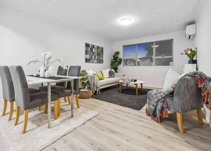  at 6 Serrano Place, Clover Park, Auckland
