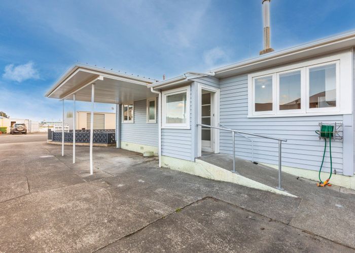  at 1/11 Meeanee Quay, Westshore, Napier