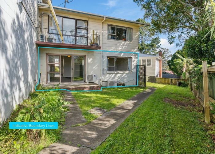  at 2/31  Blease St, New Lynn, Waitakere City, Auckland