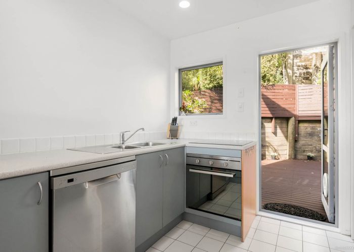  at 1/13 Pannill Place, Oteha, Auckland