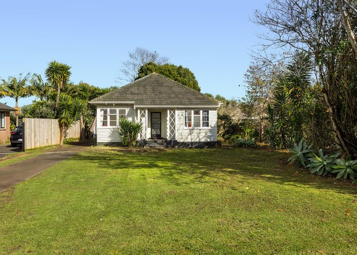  at 9 Harwood Street, Sandringham, Auckland City, Auckland