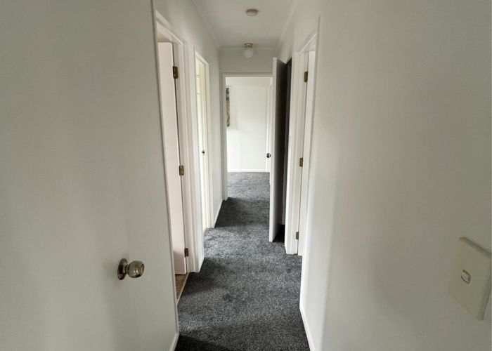  at 3 Poinsettia Place, Henderson, Auckland
