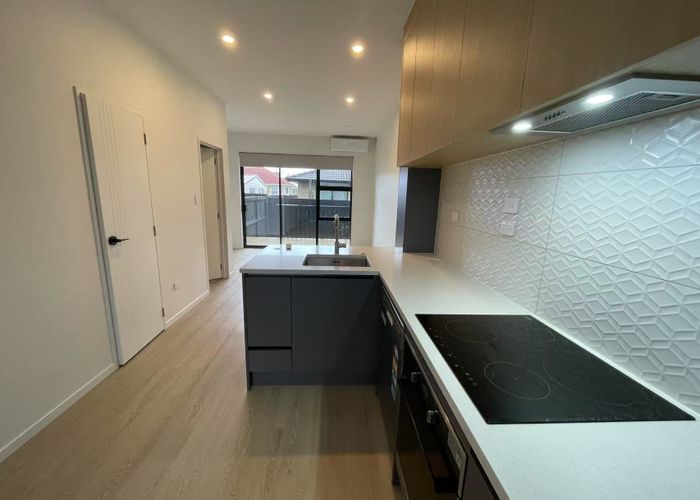  at 11/1-3 Cape Road, Mangere, Manukau City, Auckland