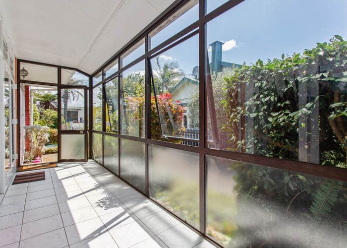  at 1/68 Ireland Road, Panmure, Auckland