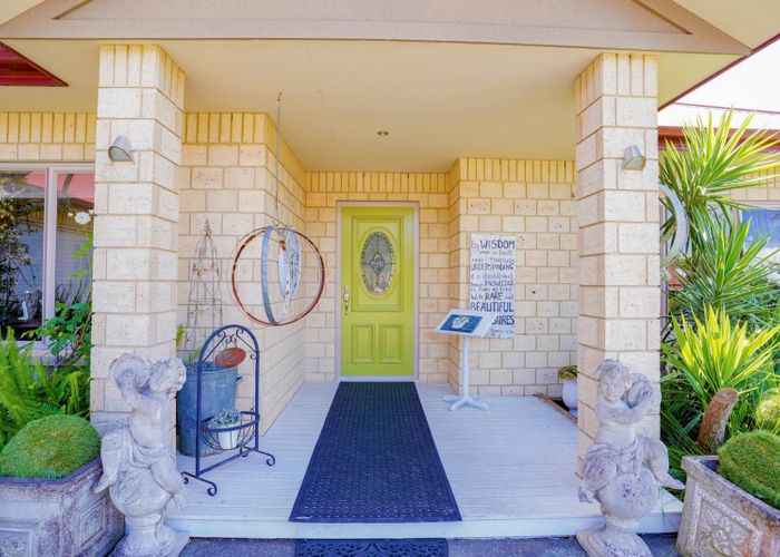  at 114 Wake Road, Albany