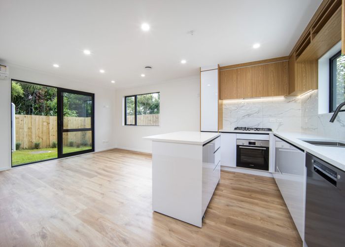  at Lot 5/70 Golf Road, New Lynn, Waitakere City, Auckland