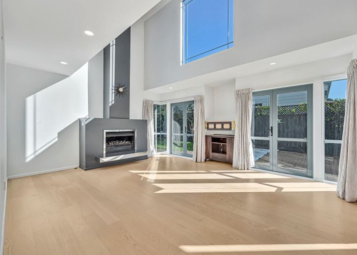  at 19A Horotutu Road, Greenlane, Auckland