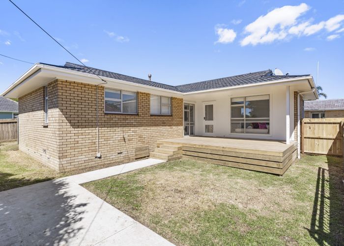  at 25 Eccles Place, Otara, Auckland