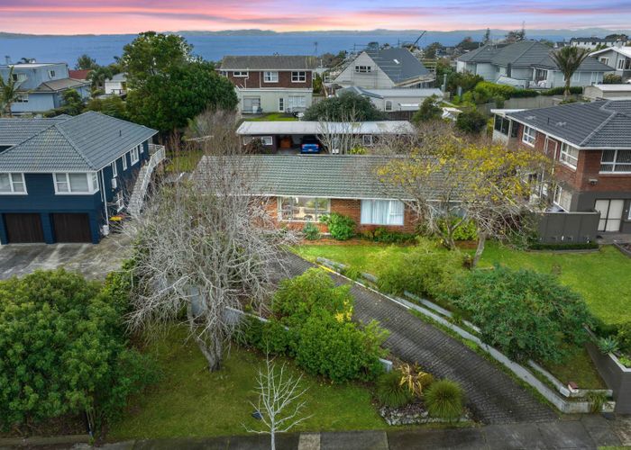  at 17 Cheriton Road, Mellons Bay, Auckland