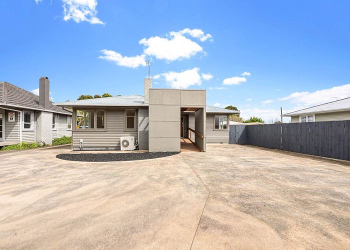  at 104 Lincoln Road, Henderson, Waitakere City, Auckland