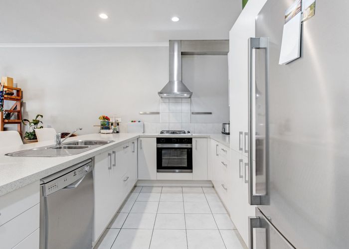  at 16 Willow Camp Road, Takanini, Papakura, Auckland