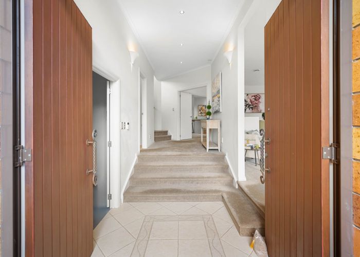  at 7 Kingsgate Place, Dannemora, Auckland