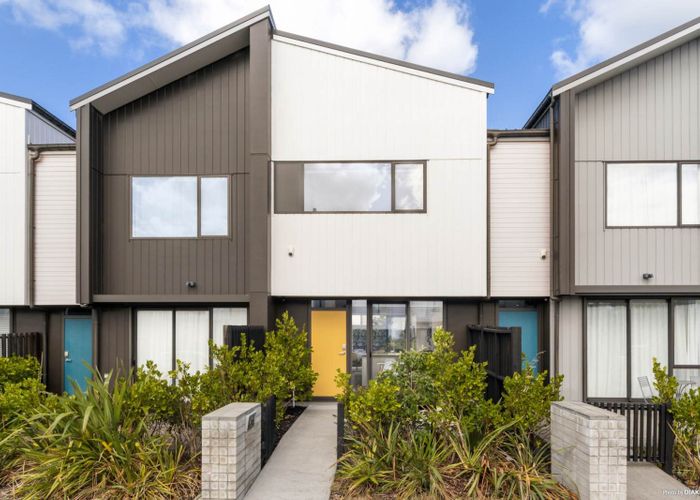  at 8 Walter Merton Road, Hobsonville, Waitakere City, Auckland