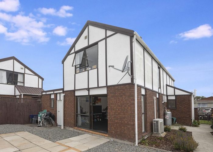  at 2/29 Meon Street, Aranui, Christchurch City, Canterbury